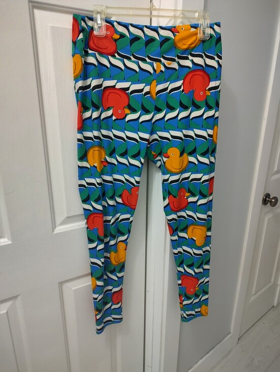LuLaRoe Pants - LulaRue Rubber Ducky Leggings (L) Tall and Curvy